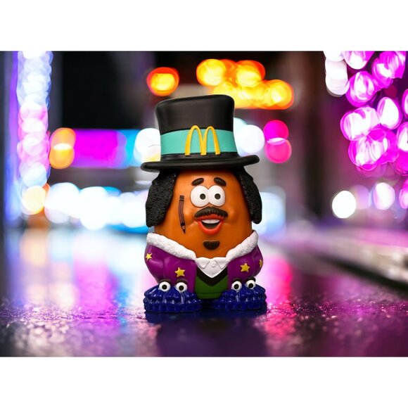 Kerwin Frost McDonald's 2023 McNugget Happy Meal Toy Wrap Box Trading Card NIB - Picture 1 of 7